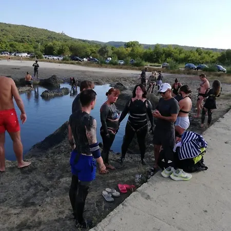 Dino Apartmán Klimno